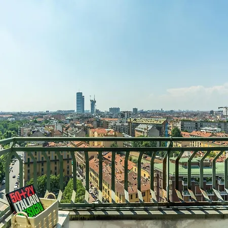 Centro Piazzale Biancamano - Luminoso Bilocale In ミラノ